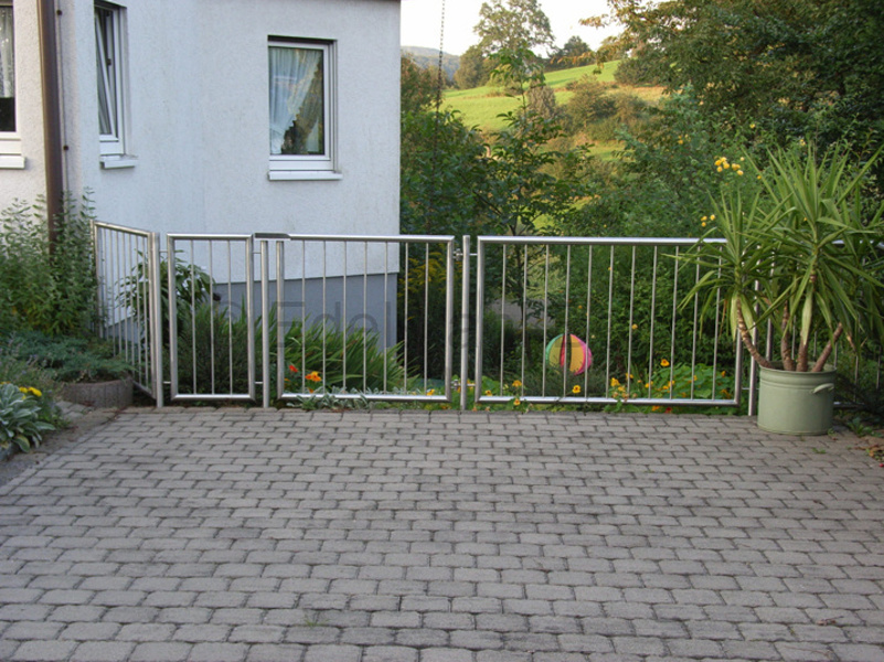 Einfriedung / Zaun aus Edelstahl, Ausführung Standard plus ohne ... Einfriedung / Zaun aus Edelstahl, Ausführung Standard plus ohne ...